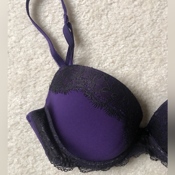 Purple and black lace bra - Picture 2 of 7